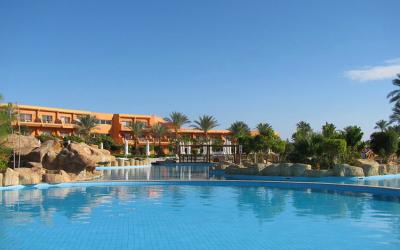 Amwaj Oyoun Hotel & Resort 11