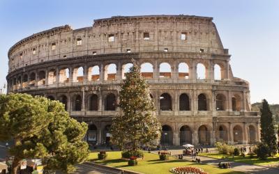 Roman Coliseum celebrates Christmas,