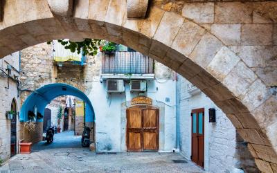 View of the Blue Arch of Strada Zonnelli from Arco Maraviglia